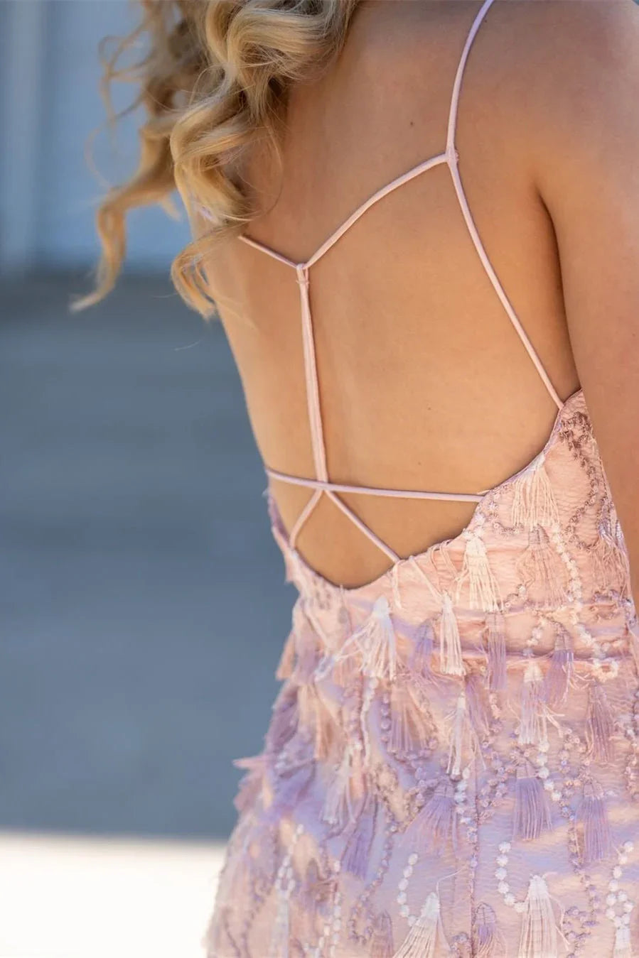 Neuankömmling Rosa Ärmelloses Applikationen Rückenfrei Ballkleid