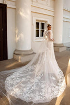 Abito da sposa sirena in pizzo senza maniche a cuore nobile