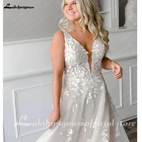 NumberSea A-Linie Brautkleider V-Ausschnitt Maßgeschneiderte Hofschleppe Applikationen Ärmelloses Brautkleid Robe De Mariée 
