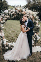 NumberSea Flügelärmeln, tiefer V-Ausschnitt, Spitzenapplikationen, A-Linie, rustikales Brautkleid, MW440