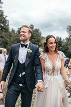 NumberSea Flügelärmeln, tiefer V-Ausschnitt, Spitzenapplikationen, A-Linie, rustikales Brautkleid, MW440