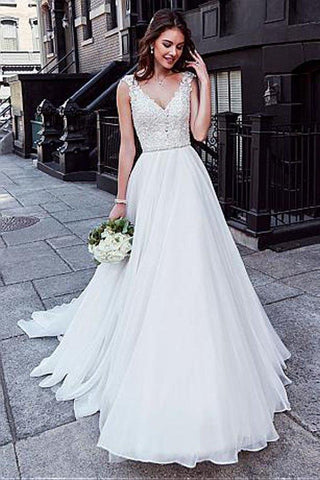 Encantador vestido de noiva em tule, decote em V, corte A e aplicações de renda com missangas, NumberSea, MW318