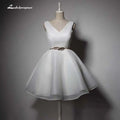 NuméroMer Robe de Mariée de Plage Courte et Économique Dos Nu pour Femmes, Robe de Cérémonie de Mariage Blanc avec Ceinturons, Robe de Mariée de Luxe