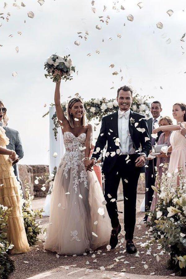 NumberSea Günstige Tüll A-Linie Herzausschnitt Lange Brautkleider mit Spitzenapplikationen, MW394