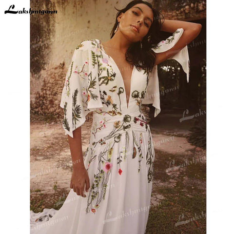 Vestido de noiva estilo boho com bordado colorido NumberSea Chic, sexy, decote em V, manga curta, costas abertas, chiffon, praia, estilo boémio 