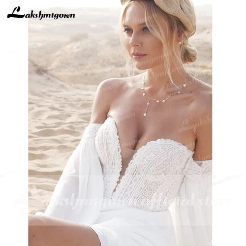 Robe de mariée NumberSea en mousseline de soie à encolure en V profond et manches lanternes