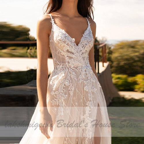 Robe de mariée bohème en dentelle perlée NumberSea Luxury à bretelles spaghetti sexy