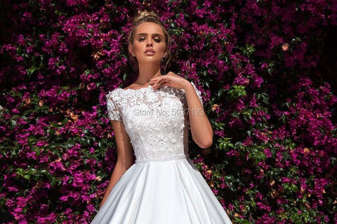 NumberSea Luxus Satin A-Linie Brautkleider mit Taschen Top Volle Perlen Rundhalsausschnitt Flügelärmeln Lange Plissee Brautkleider Vestidos Noiva