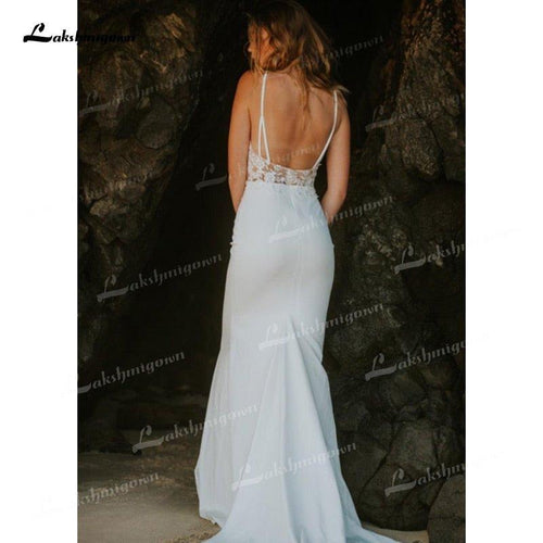 Robe de mariée NumberSea sirène en satin doux à bretelles spaghetti sans manches décolleté plongeant en V sexy avec applications de dentelle et perles traîne cathédrale pour mariée