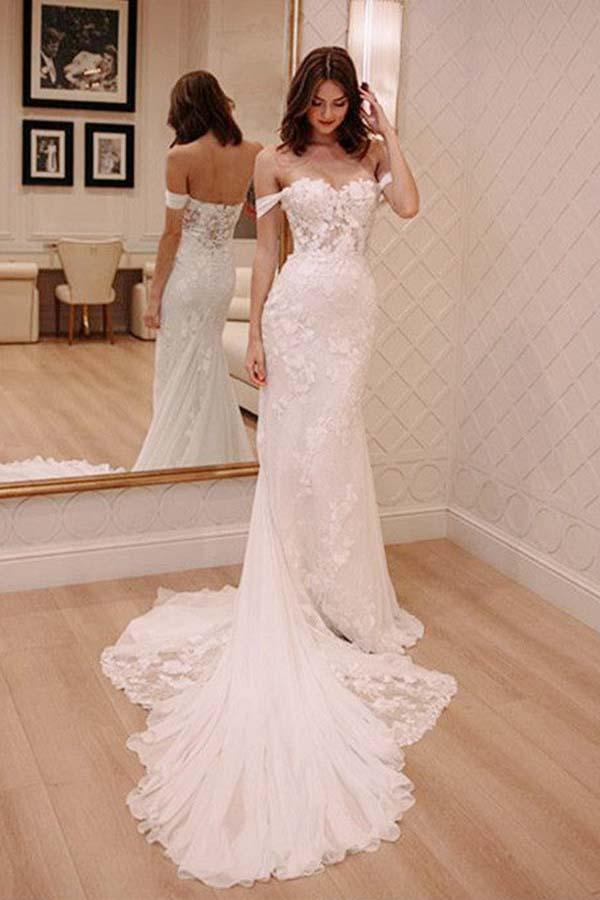 Abito da sposa in chiffon scollato a trapezio con applicazioni di pizzo