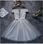 Off Shoulder Grau Tüll Kurze Abschlussballkleider Homecoming-Kleider PD111