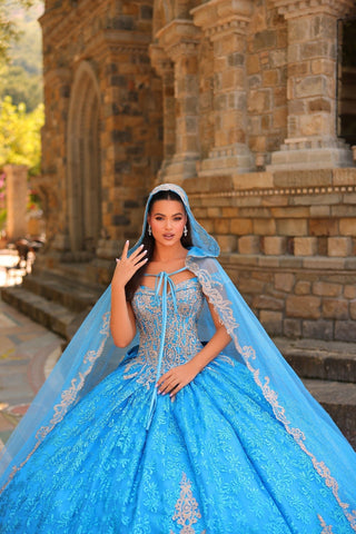 Schulterfreies Quinceanera-Kleid mit Kapuzenmantel von Amarra 54324