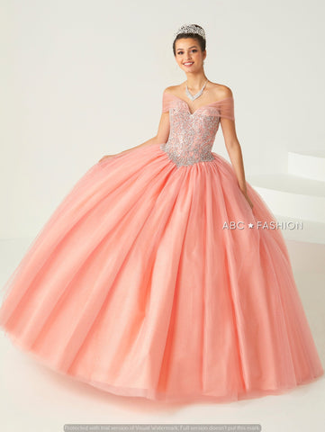 Vestido de quinceanera com decote ombro a ombro da Fiesta Gowns 56431