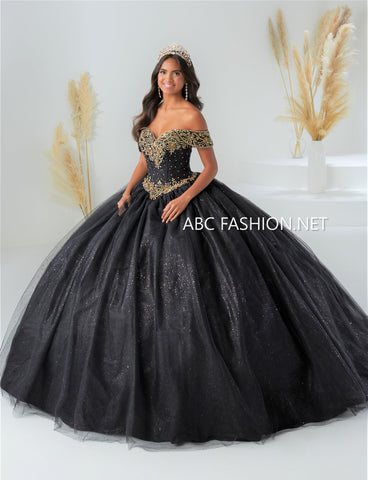 Vestido de quinceanera com decote ombro a ombro da Fiesta Gowns 56451