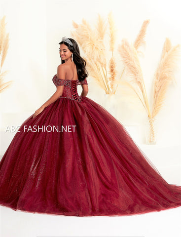 Vestido de quinceanera com decote ombro a ombro da Fiesta Gowns 56451