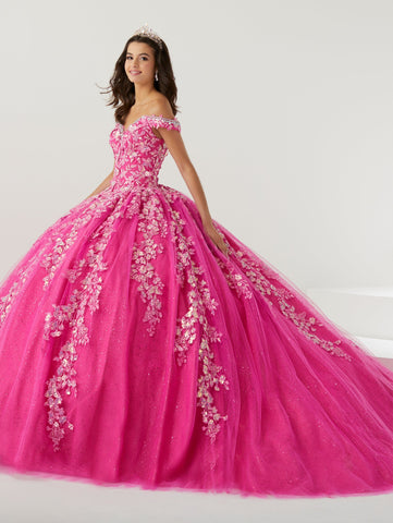 Schulterfreies Quinceanera-Kleid von Fiesta Gowns 56471