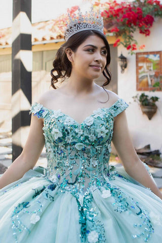 Schulterfreies, transparentes Korsett-Ballkleid von Cinderella Couture 8125J
