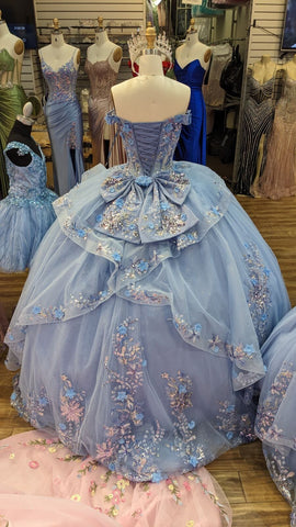 Schulterfreies, transparentes Korsett-Ballkleid von Cinderella Couture 8125J