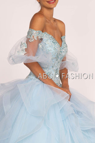 Schulterfreies Ballkleid mit transparenten Ärmeln von Elizabeth K GL2601