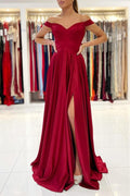 Vestido de Gala Largo en Línea A, Color Borgoña, con Hombros Descubiertos y Abertura Lateral