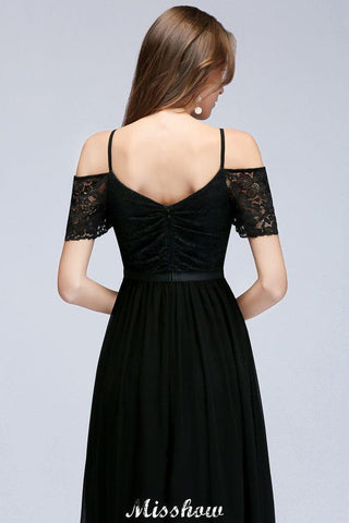 Schulterfreies, ärmelloses, bodenlanges A-Linien-Brautjungfernkleid aus Chiffon und Spitze mit V-Ausschnitt