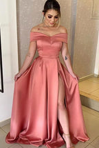 Schwarzes, langes, schulterfreies A-Linien-Ballkleid aus Satin mit Schlitz