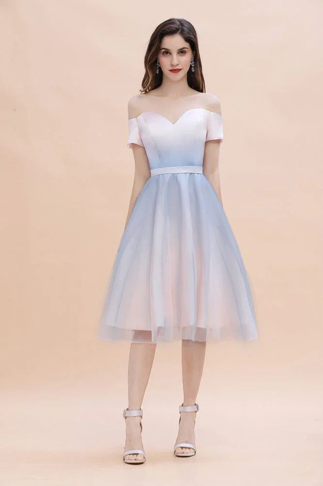 Vestido de Fiesta Mini Alineado con Escote Corazón y Degradado de Hombros Descubiertos