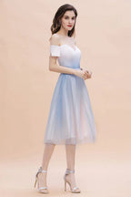 Vestido de Fiesta Mini Alineado con Escote Corazón y Degradado de Hombros Descubiertos