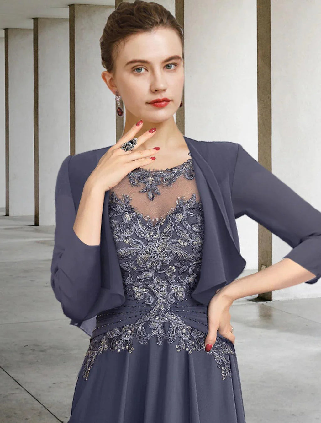 Vestido de mãe da noiva plus size, duas peças, corte A, elegante, decote em joia, comprimento até ao tornozelo, chiffon, renda, manga curta, outono, incluído com aplicações franzidas