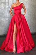 Vestido de fiesta largo en línea A con un hombro descubierto, satén rojo, abertura frontal y bolsillos