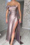 Vestido de Fiesta Largo de Sirena en Satin, Sin Tirantes y con un Solo Hombro al Descubierto y Abertura