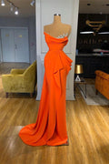 Vestidos de Noche Largos de Sirena de Satén Naranja con Lentejuelas, Sin Mangas y Strapless