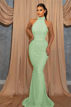 Vestido de noite comprido, sereia, com decote alto, lantejoulas, sem mangas e cinto