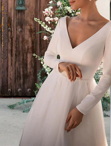 Empfang Herbst Brautkleider Vintage 1940er / 1950er Jahre Kleine weiße Kleider A-Linie V-Ausschnitt Langarm Teelänge Satin Brautkleider mit Schärpen / Bändern Kristalle Sommerparty