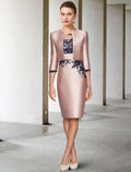 Robe deux pièces gainée / colonne pour la mère de la mariée Invitée de mariée Église Élégant Col ras du cou Longueur aux genoux Satin Dentelle Manches trois-quarts Veste courte Robes avec appliques Bloc de couleur