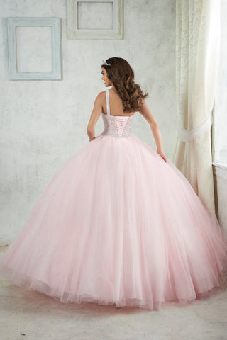 Neckholderkleid mit Perlenbesatz von House of Wu Fiesta Gowns 56318