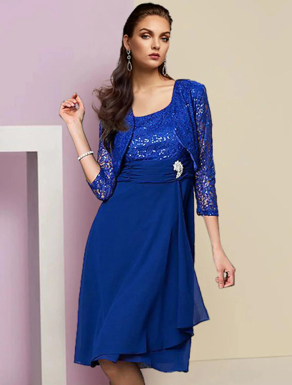 Vestido de mãe da noiva de duas peças, bainha/coluna, formal, para convidada de casamento, elegante, decote redondo, comprimento até ao joelho, chiffon, renda, sem mangas, com lantejoulas