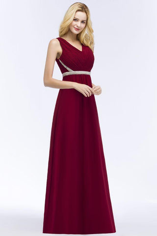 Plus Size A-Linie V-Ausschnitt Langes ärmelloses Chiffon-Brautjungfernkleid mit Rüschen und Perlenbesatz