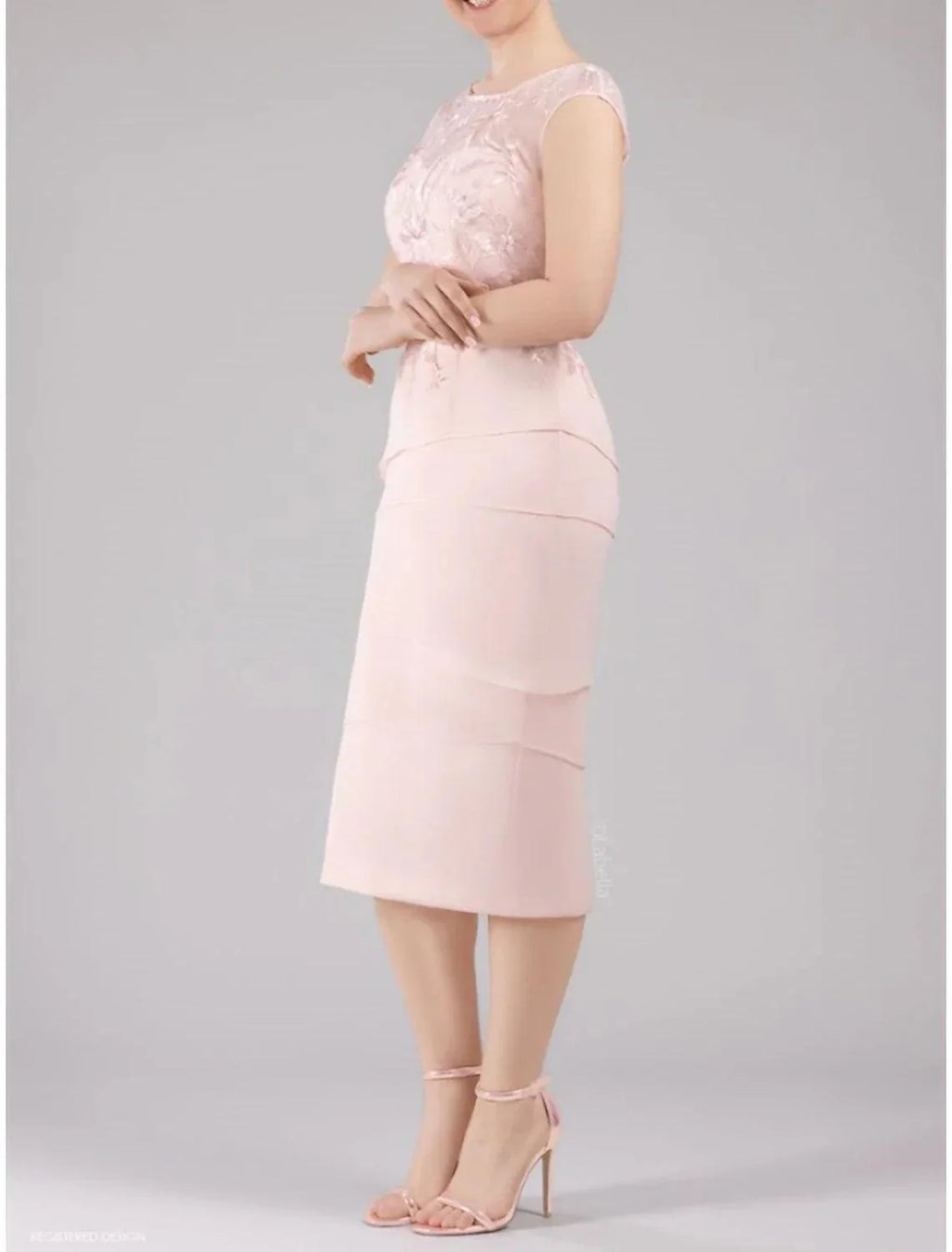 Vestido de festa tubinho/coluna para mãe da noiva, convidada de casamento, elegante, pequeno, decote redondo, comprimento chá, chiffon, manga 3/4 com renda