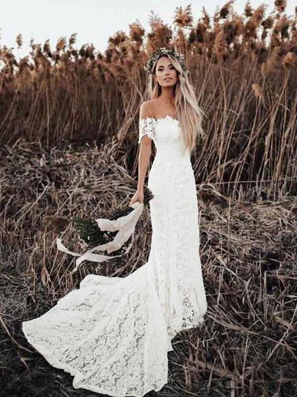 Robe de mariée trompette/sirène avec appliques de dentelle, manches courtes tombantes et traîne de cour