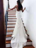 Vestidos de noiva com bainha/coluna, crepe elástico, folhos, decote em V, sem mangas, cauda comprida