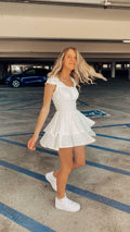 Robe d'été blanche Tenue blanche d'été Robe courte pour bal de fin d'études Y984