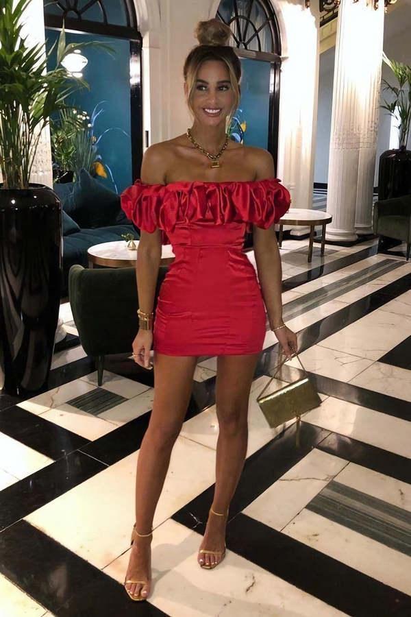 Rotes Satin Rüschenärmel Bardot Minikleid Homecoming Kleid Y1750