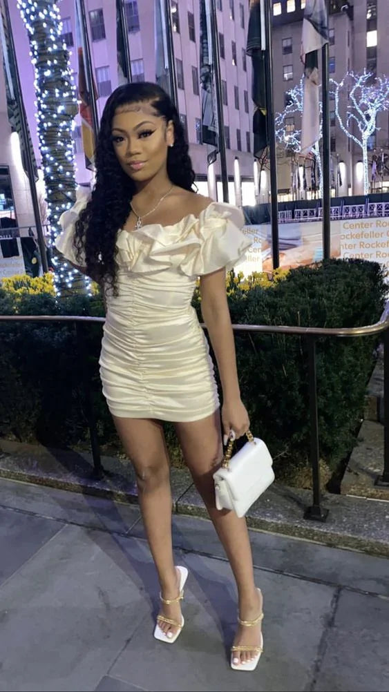 Fato de 19.º Aniversário Vestidos Curtos para o Baile de Finalistas com Pregas Y650