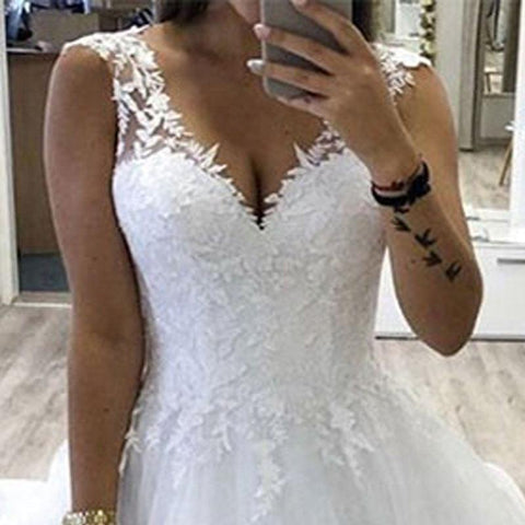 Vestido de noiva com decote em V e saia de tule em camadas, vestido de noiva branco personalizado para o inverno