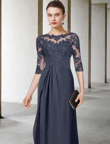 Etuikleid/Säulenkleid in Übergröße, geschwungen, elegantes Kleid für die Brautmutter, Rundhalsausschnitt, bodenlang, Chiffon, Spitze, halbe Ärmel mit Falten, gerüschten Applikationen