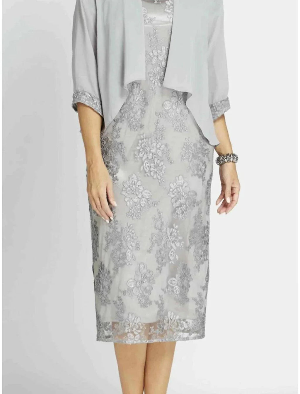 Vestido tubinho/coluna para mãe da noiva, convidada de casamento, elegante, pequeno, decote redondo, comprimento chá, chiffon, manga curta com franzido, cor sólida