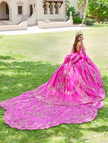 Quinceanera-Kleid mit Puffärmeln und Cape von House of Wu 26075