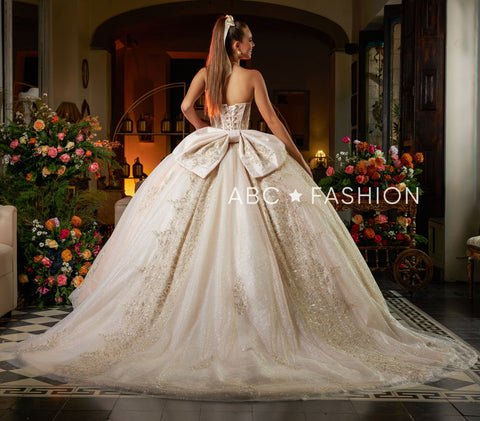 Quinceanera-Kleid mit Puffärmeln und Korsett von Ragazza EV05-605