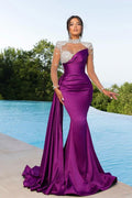 Robe de bal longue satinée à col haut et manches avec broderies de perles style sirène pourpre